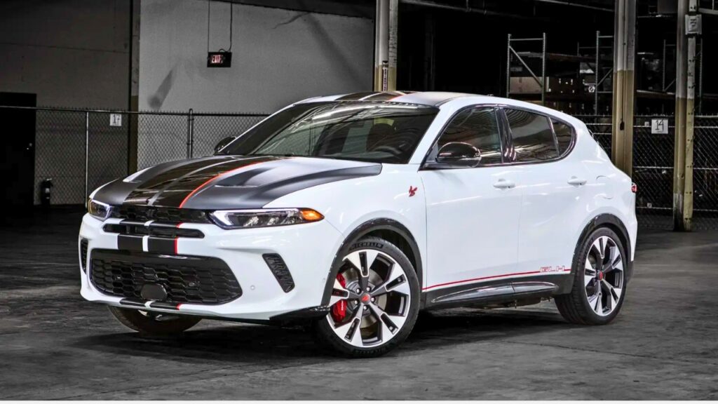 Dodge Hornet 2026: Motor Turbo Deportivo y Exterior Agresivo que Impone Presencia