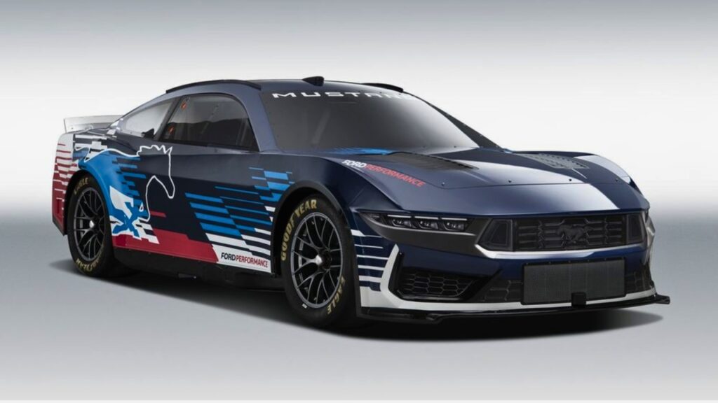 Ford Mustang Dark Horse 2024: Un deportivo que acapara todas las miradas
